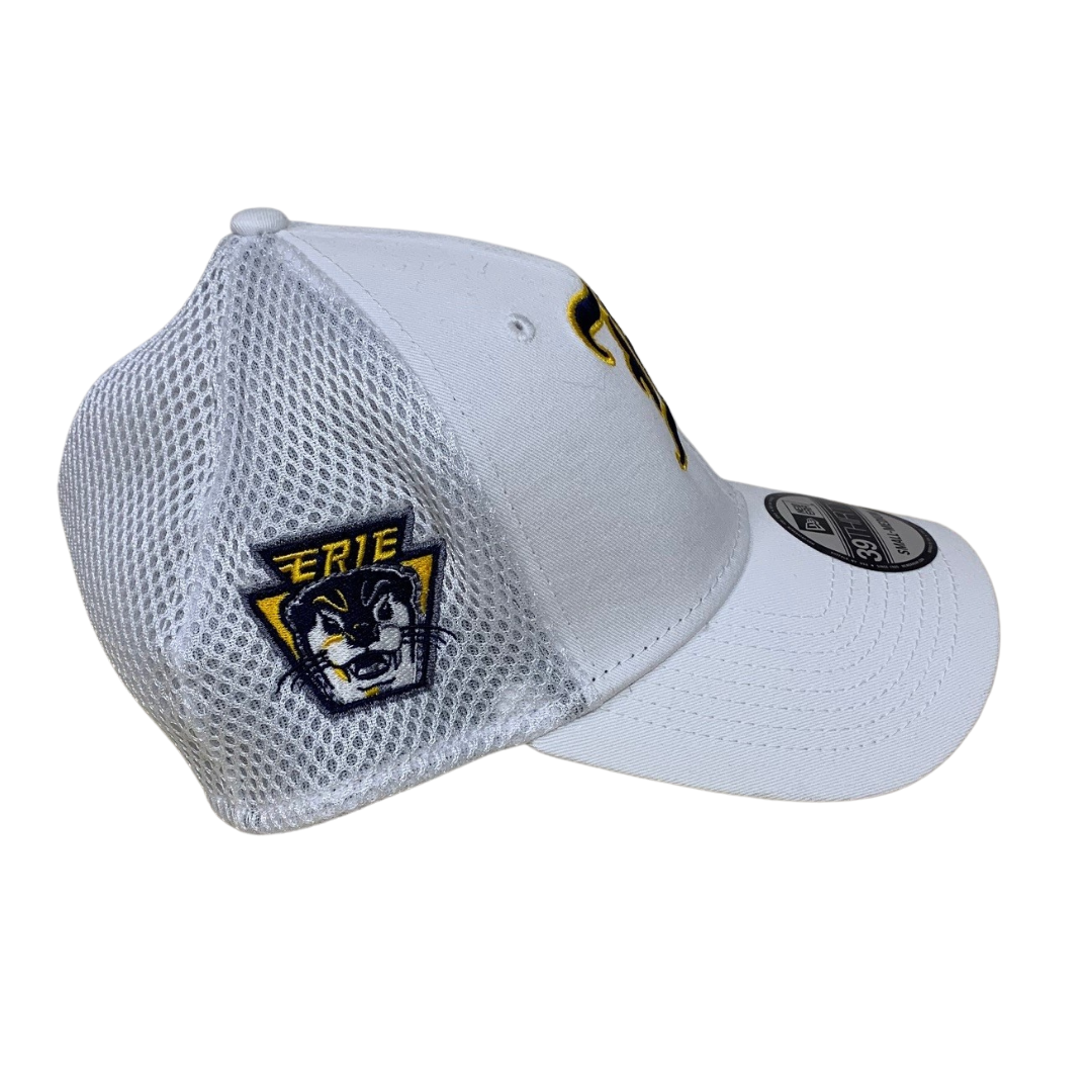White Old English Hat – Otters' Den