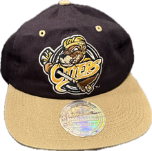 Load image into Gallery viewer, Leather Dynasty Hat