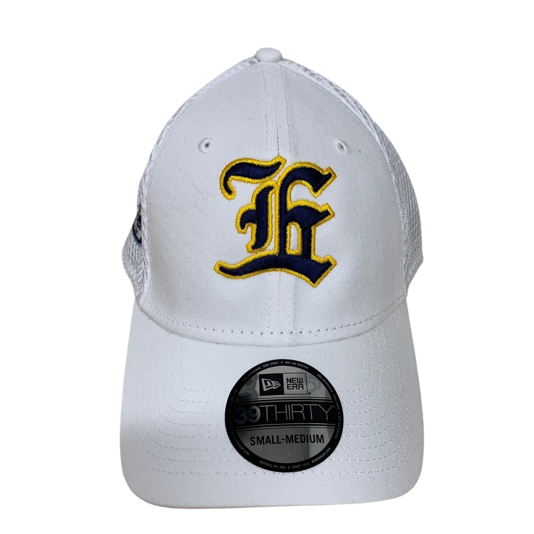 White Old English Hat – Otters' Den